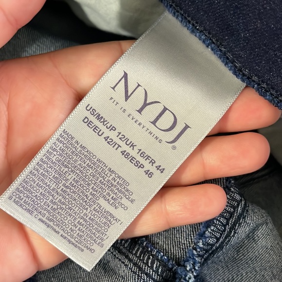 NYDJ pull on straight jeans dark wash - Picture 14 of 16